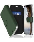 Accezz Xtreme Wallet Booktype voor de iPhone 12 (Pro) - Donkergroen
