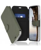 Accezz Xtreme Wallet Booktype voor de iPhone 12 (Pro) - Lichtgroen