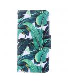 Shop4 - iPhone 12 Pro Hoesje - Wallet Case Bananen Bladeren Groen