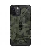UAG Pathfinder Backcover voor de iPhone 12 (Pro) - Forest Camo